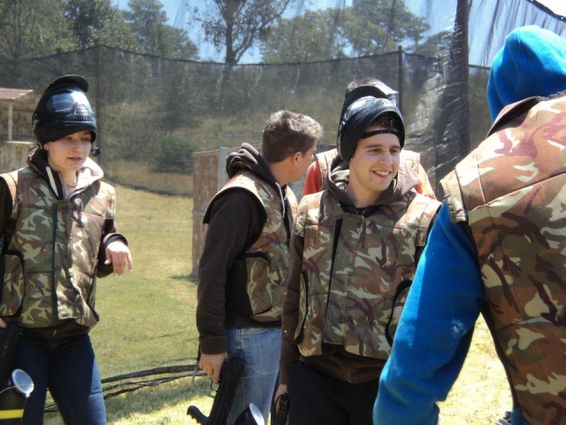 Compañeros de paintball